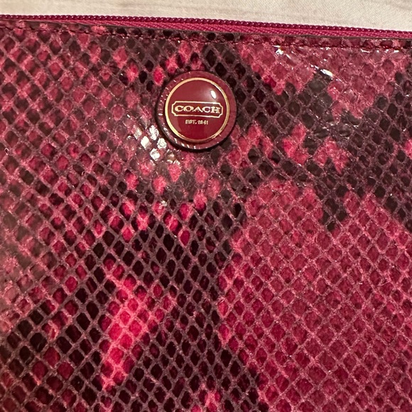 NWT COACH Python Snakeskin Leather Wristlet Raspberry F50162 - Picture 2 of 5